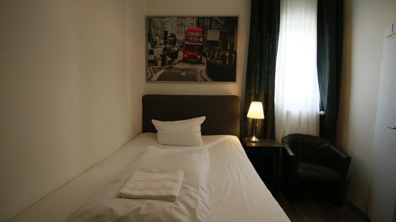 Hotel Bee Fang Hamburk Exteriér fotografie