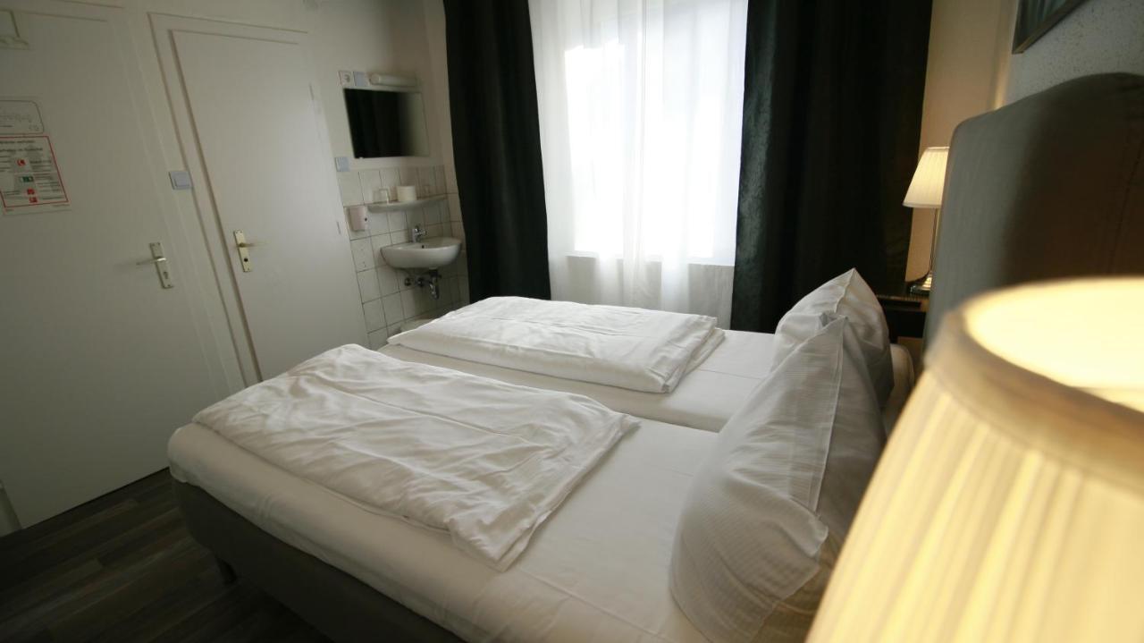 Hotel Bee Fang Hamburk Exteriér fotografie